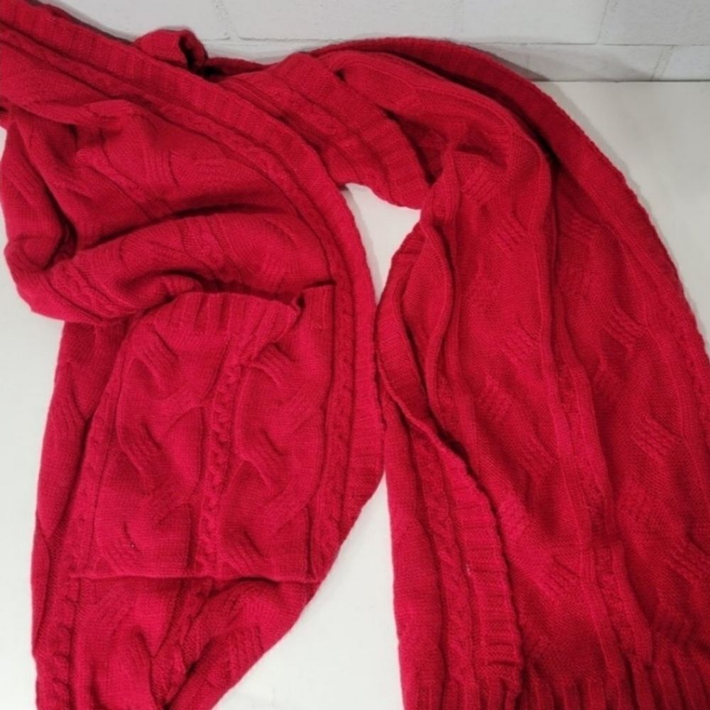 Punctuateโscarf red wool scarf with pockets cable knitโnwot